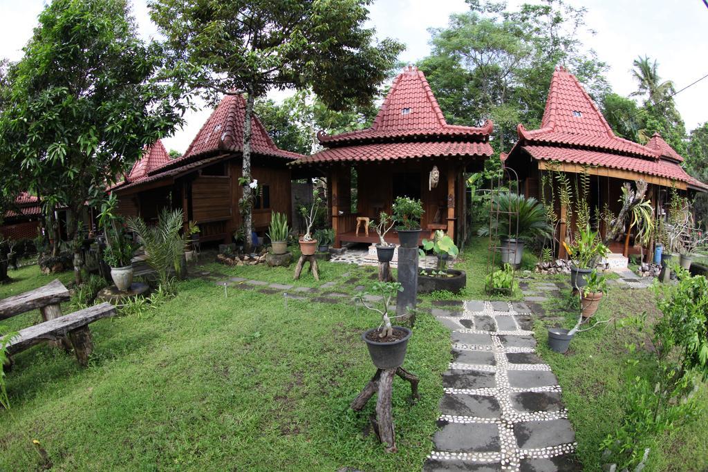 Omah Garengpoeng Guest House Magelang Værelse billede