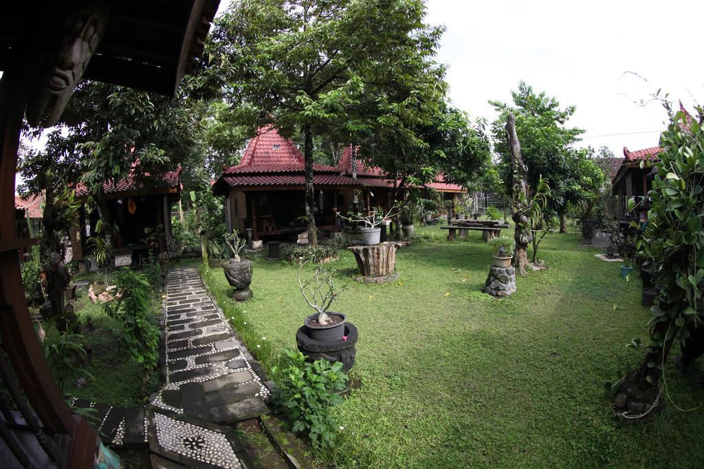 Omah Garengpoeng Guest House Magelang Værelse billede