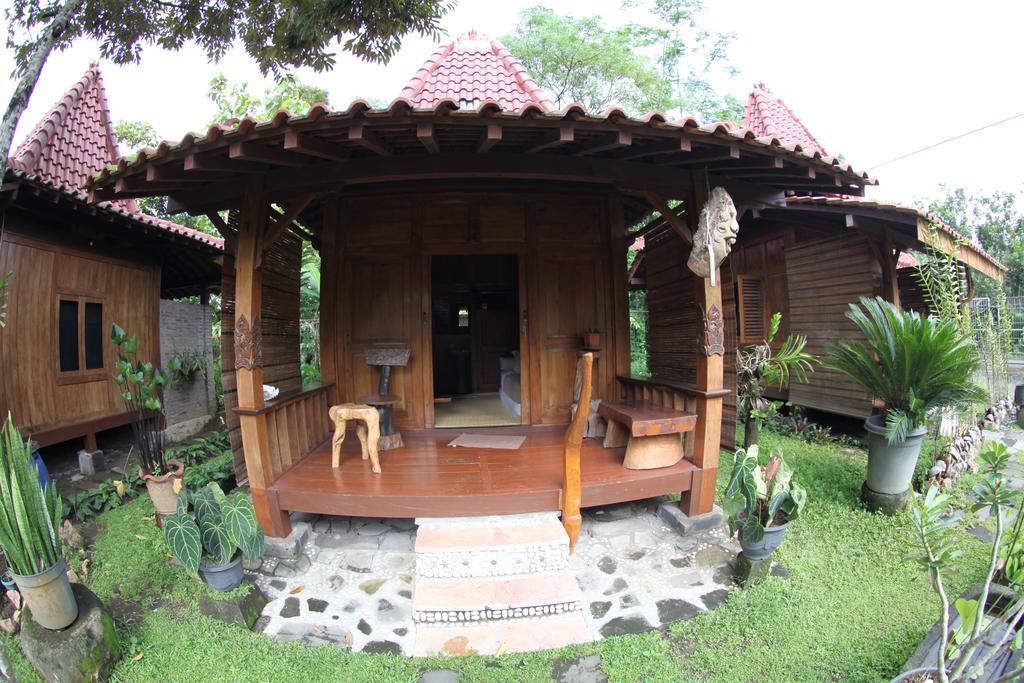 Omah Garengpoeng Guest House Magelang Værelse billede